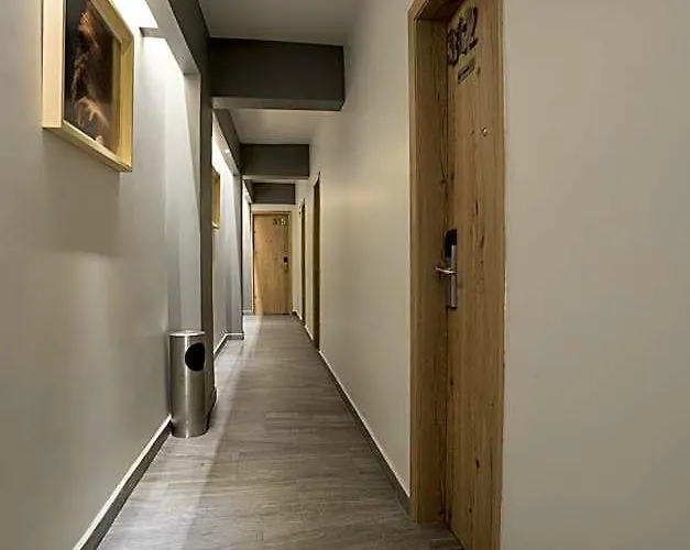 Roble Hotel